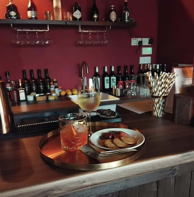 Edinburgh: English Wine and Scottish Cheese Tasting - Meeting Point and Practical Details