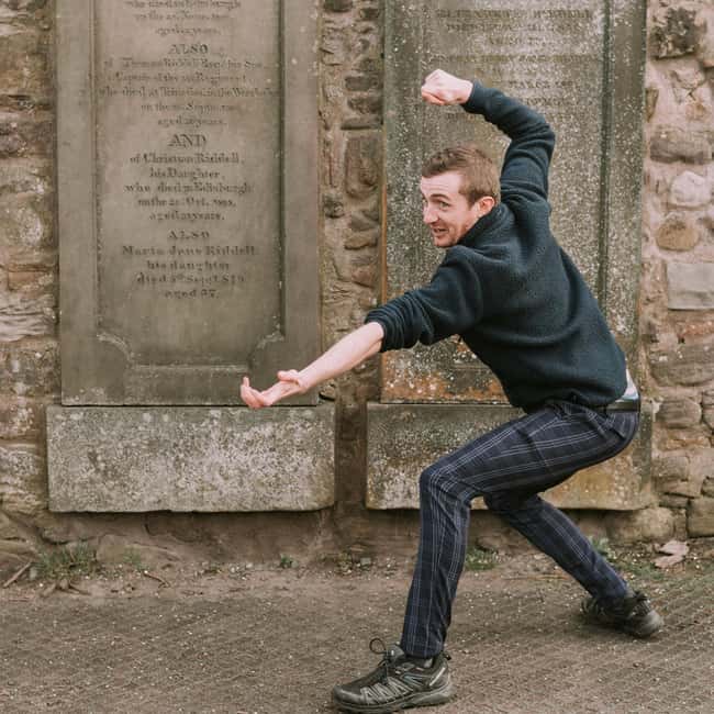 Edinburgh: Harry Potter & Horrible History Walking Tour - Visiting Greyfriars Kirkyard and Tom Riddle’s Grave
