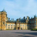 Edinburgh: Harry Potter Tour & Palace of Holyrood Entry - Exploring Edinburgh’s University and Historic Streets