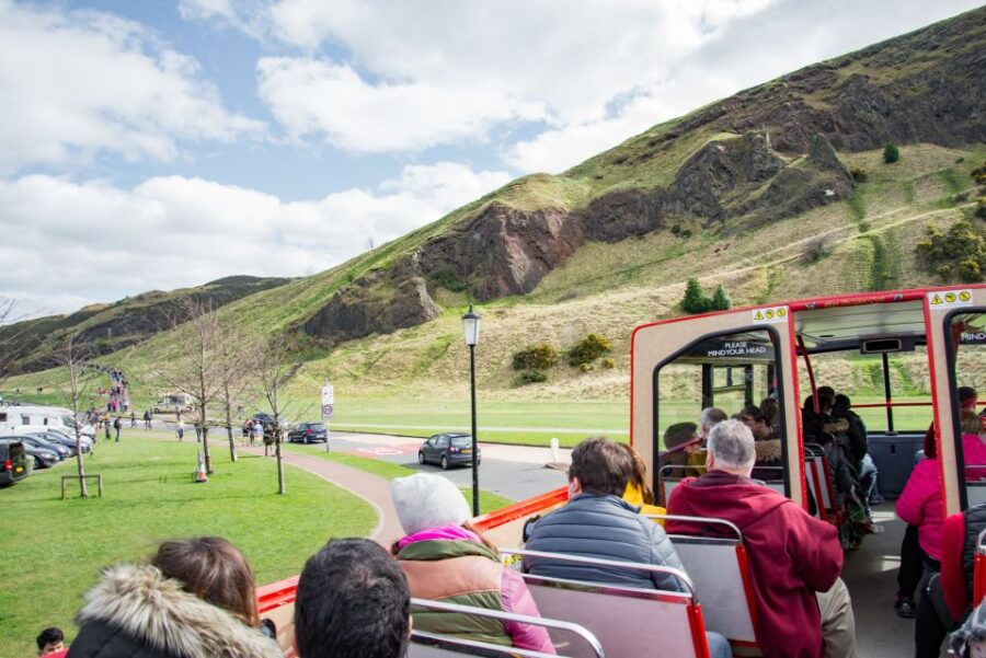 Edinburgh: Hop-On Hop-Off Bus Pass with 3 City Tours - Flexible Access with Multiple Routes and Languages