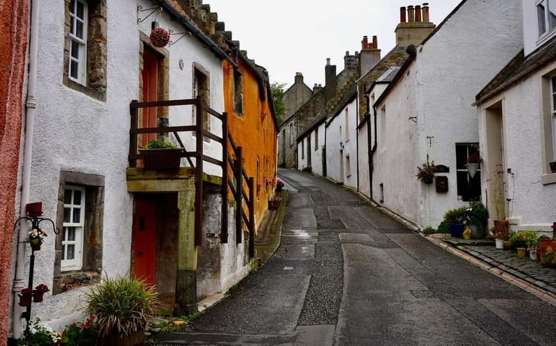 Edinburgh: Iconic Outlander Locations Guided Day Tour - From the Kelpies to Castle Leoch