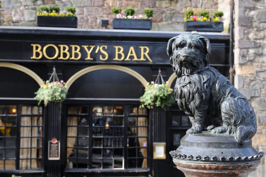 Edinburgh - Magical Harry Potter Highlights & Wizards Tour - Starting at The Balmoral: The Perfect Meeting Spot