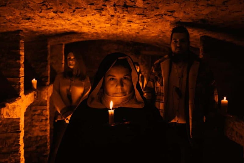 Edinburgh: Multi-Sensory Adults Haunted Vaults Night Tour - Starting at The Mercat Cross in Edinburgh’s Old Town