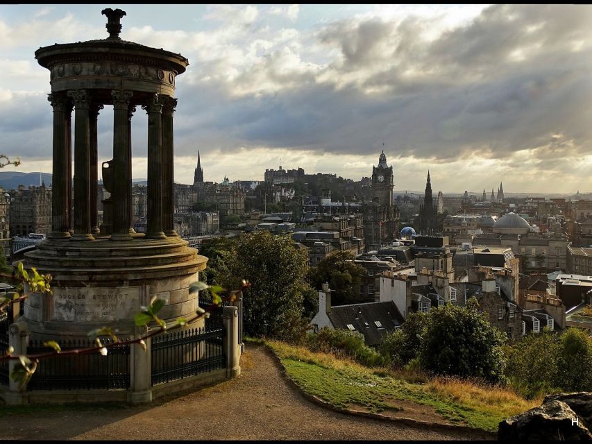 Edinburgh: Old Town Stories - Guided Walking Tour - From the Old Town to the Royal Mile