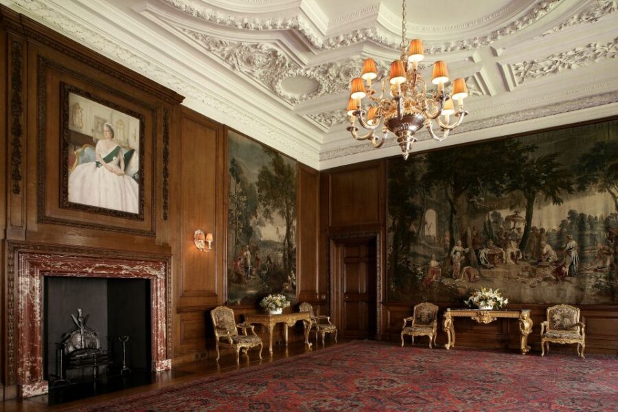 Edinburgh: Palace of Holyroodhouse Entry Ticket - Location and Meeting Details at Holyroodhouse Palace