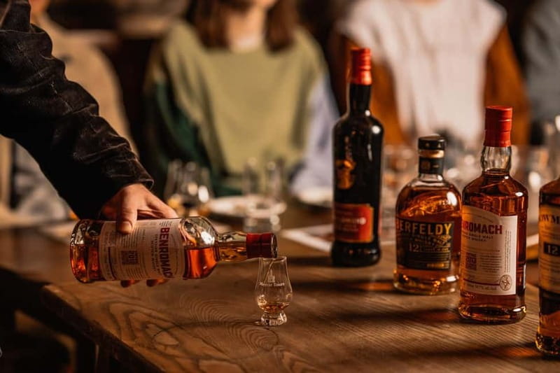 Edinburgh: Small-Group History of Whisky Tour with Tasting - Starting at the Mercat Cross on The Royal Mile