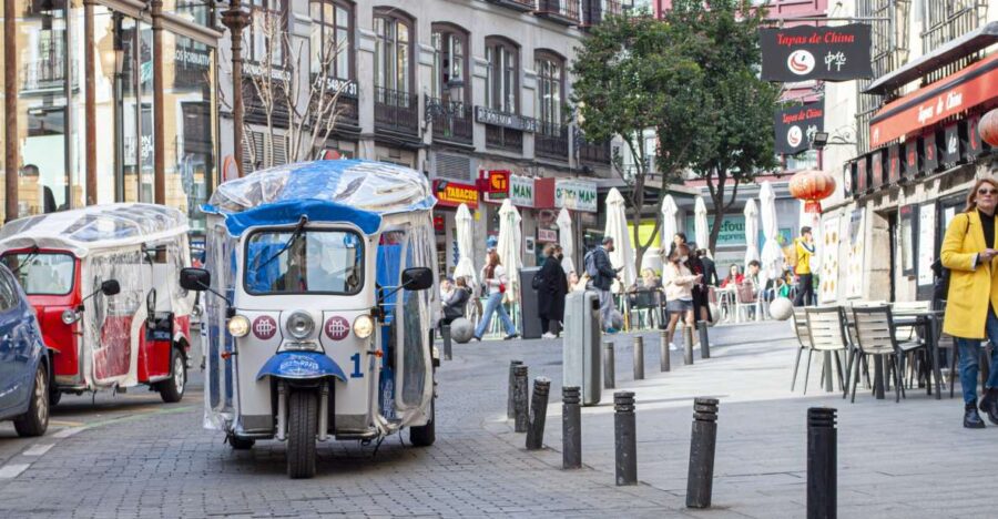 Effortless Madrid Historic Sights Tour by Electric Tuk-Tuk - Convenient Meeting Point at Plaza Cánovas del Castillo