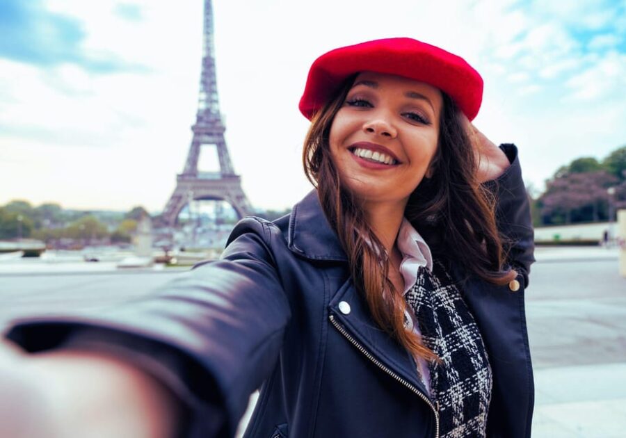 Eiffel Tower Access with Host - Starting Point at 7 Rue de la Manutention