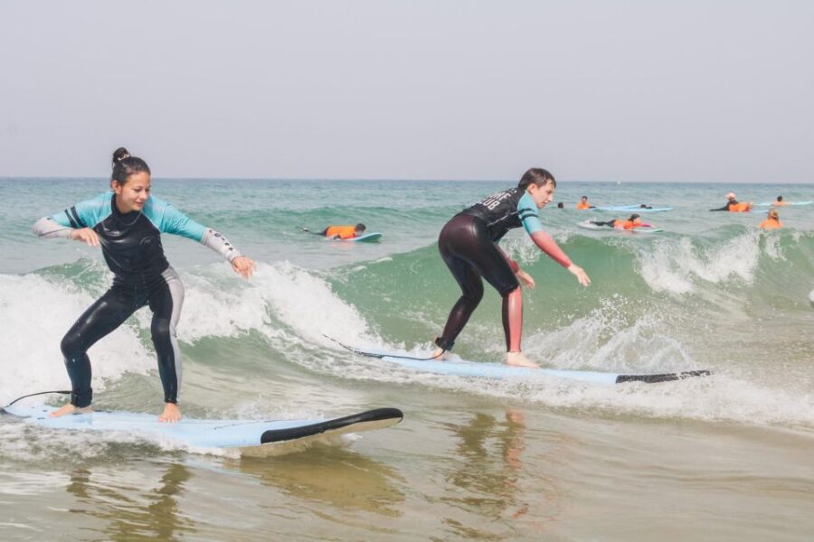 El Palmar: Group Surf class. - Expert Guidance from Qualified Spanish Instructors
