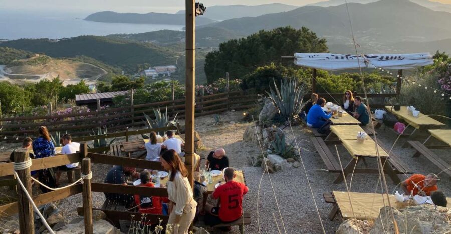 Elba: Tuscan Farmhouse Tasting - Scenic Hilltop Setting with Unbeatable Views