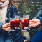 Enjoyable Advent tour: champagne, cookies & mulled wine in Würzburg - Toasting on the Old Main Bridge with Franconian Sparkling Wine