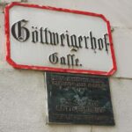 Enjoyment with history - through the wine taverns of Krems & Stein an der Donau - Discovering Krems & Stein an der Donau’s Historic Wine Yards