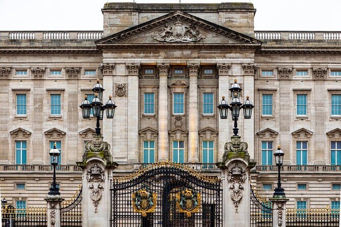 Enter Buckingham Palace & See The Main Westminster Sights Tour - Admiring the Royal Residence and Watching the Changing of the Guard