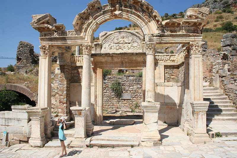 Ephesus: Private Guided Shore Excursion - The Majestic Ephesus Ancient City: A Walk Through Time