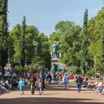 Epic Helsinki: English Speaking Walking Tour - From Senate Square to the Presidential Palace