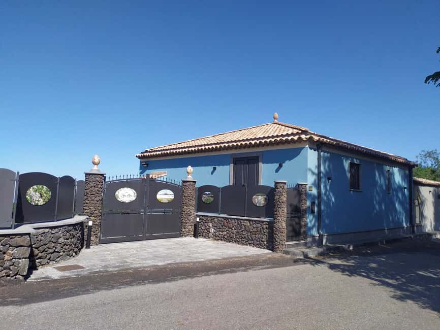 Etna Aromatic Experience: Scents of Sicily and Signature Flavors - Discovering the Herb Garden and Its Aromas