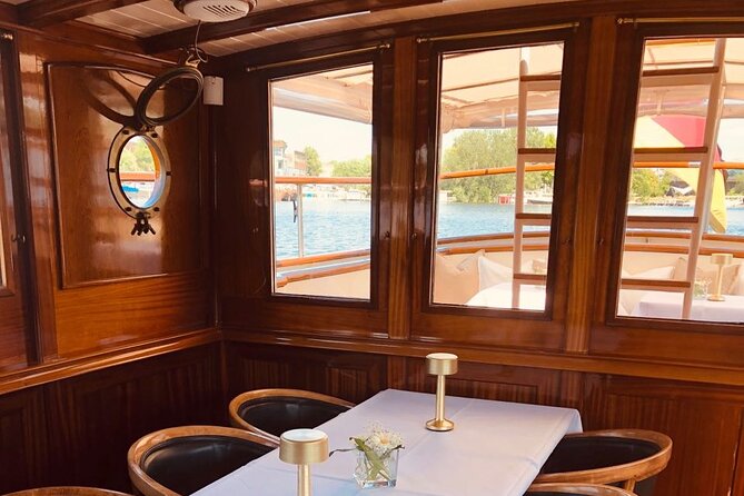 Evening aperitif tour aboard the motor yacht Fitzgerald - Scenic View of Berlin’s Evangelical Cathedral and Surroundings