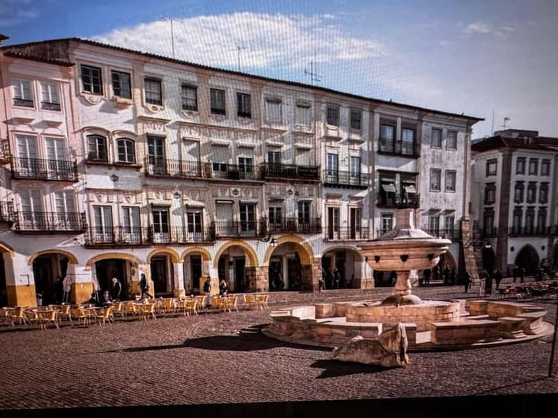 Évora & Monsaraz : Charm and Chill with a Touch of Thrill - Exploring Évora’s Roman Temple of Diana