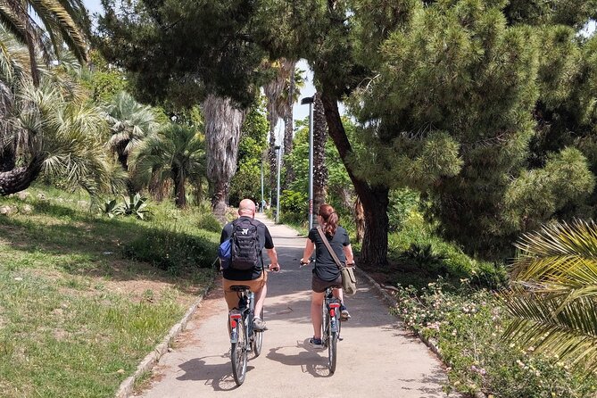 Exclusive Barcelona Bicycle Food tour: 6 neighbourhoods + food - Exploring El Born and La Ribera Neighborhoods