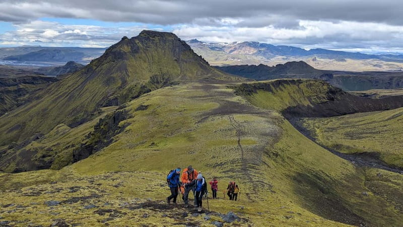 Exclusive Skógar-Fimmvörðuháls Day Hike - Traversing between Glaciers and Volcanic Craters