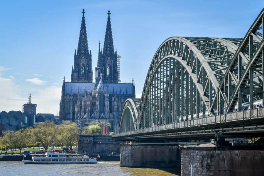 Excursion to Cologne and Aachen from Brussels - How the Tour Starts at Carrefour de lEurope