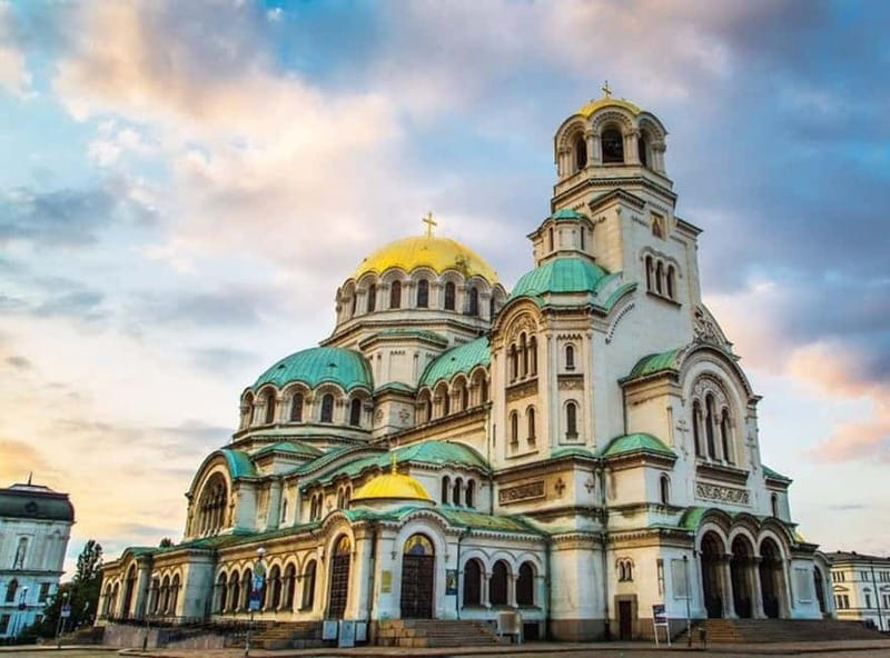 Experience Sofia from the top and the unique fire dance! - Visiting the Patriarchal Cathedral of St. Alexander Nevsky