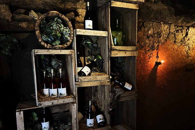 Experience with traditional winery tasting serrana s.XVI - The Art of Artisan Wine-Making in a 16th-Century Setting
