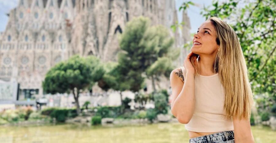 Explore Barcelona by Bike & Photo Shooting - Scenic Ride through Port Vell and Waterfront Views