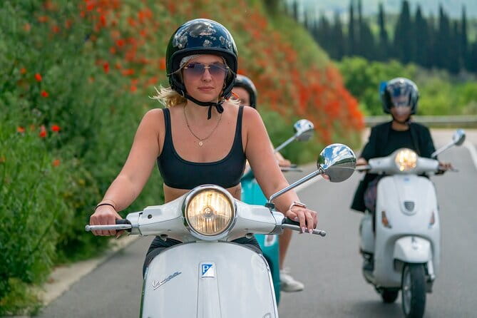 Explore Chianti on a Vespa: Tour, Guide & Lunch from Florence - Riding Through Tuscany’s Iconic Countryside