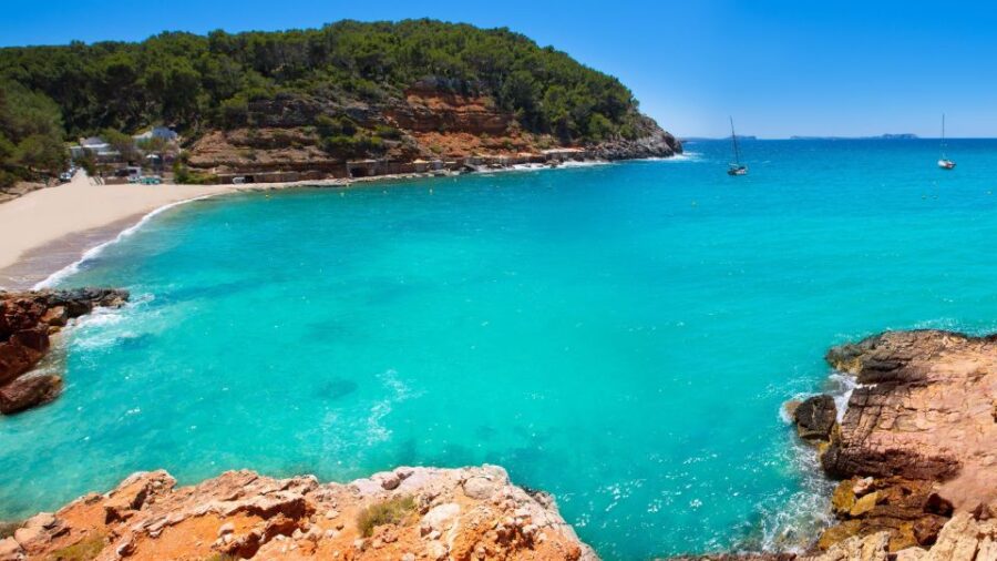 Explore Ibiza's Hidden Coves: No-License Boat Rental - The Most Popular Stops in Ibiza’s North and South Routes
