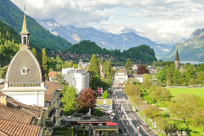 Explore Interlaken in 60 minutes with a Local - Exploring Interlakens Cultural Hub at Interlaken Tourismus