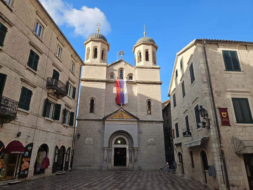 Explore Kotor: Old Town Walk & Bay Coast Bike Tour - Walking Tour of Kotor’s UNESCO-Listed Old Town
