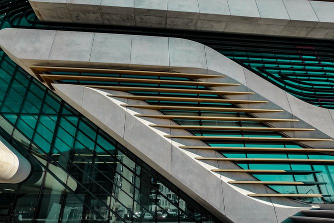 Explore Montpellier in 60 minutes with a Local - Visiting Place de la Comédie: The Heart of Montpellier