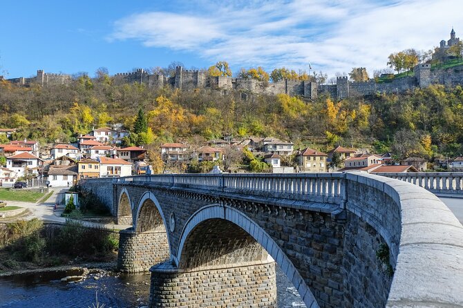 Explore Northern Bulgaria Day Trip from Bucharest - Exploring Veliko Tarnovo and Its Medieval Fortress