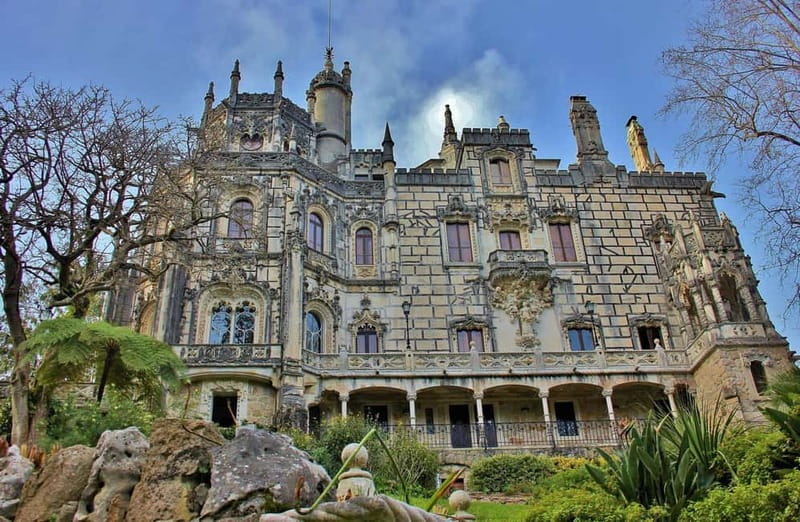 Explore Sintra, Cabo da Roca and Cascais on a Private Tour - Exploring Sintra: Choose Between Pena Palace and Quinta da Regaleira