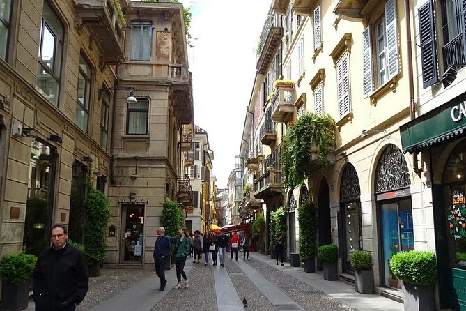 Explore the Brera Gallery and District Charm on a Guided Tour - Practical Details: Meeting Points, Group Size, and Support