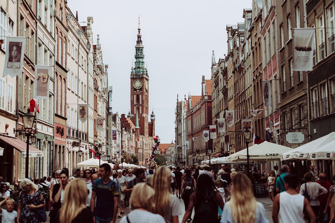 Explore the Instaworthy Spots of Gdansk with a Local - Marveling at the Basilica of St. Mary’s Gothic Grandeur