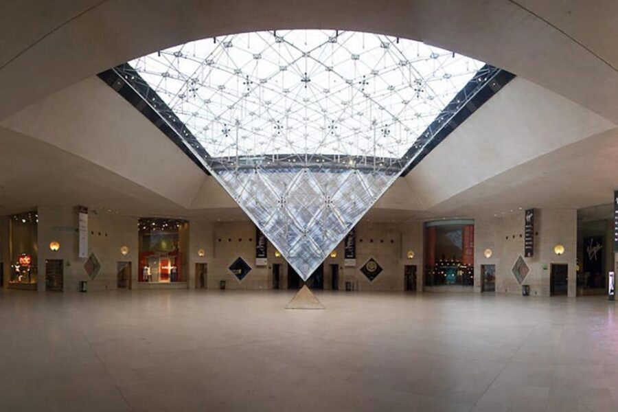 Explore the secrets of the Louvre + Mona Lisa pass - The Guided 30-Minute Visit to the Mona Lisa