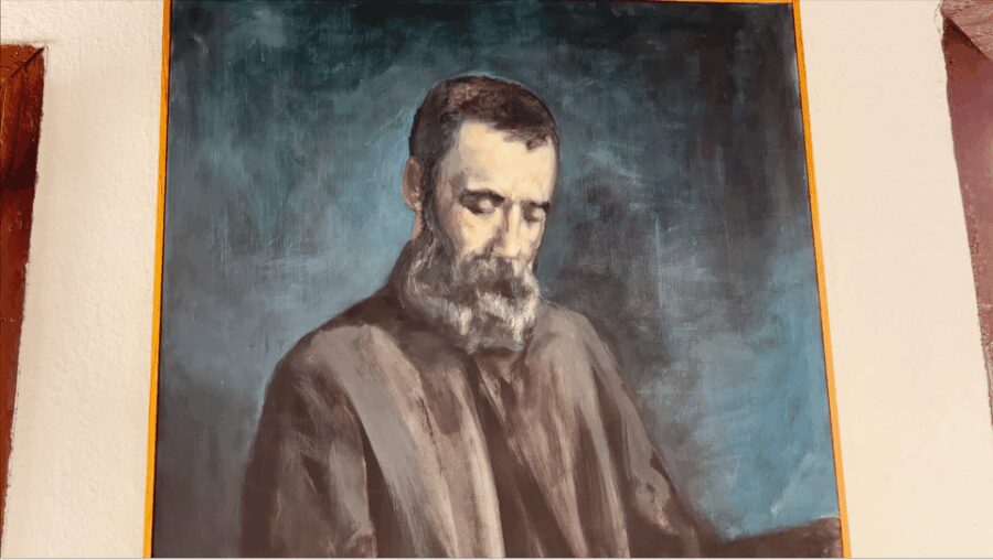 Exploring Skiathos Town : A Historic Walk - Meet at the Heart of Skiathos: Starting the Historic Walk