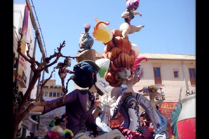 Fallas tour 2025 - The Role of the Guide and Commentary