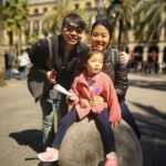 Family Private Tour: Churros, Hot Chocolate & Games in Barcelona - Exploring the Iconic Las Ramblas and Raval Quarter