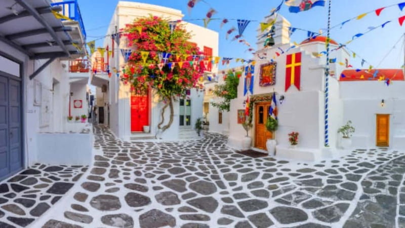 Family Walking Tour - Private Group up to 10 - Location and Meeting Point in Mykonos Old Town