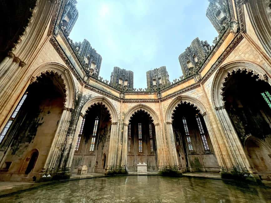 Fátima, Batalha & Alcobaça: The Complete Cultural Experience - Discover the Gothic and Manueline Beauty of Batalha Monastery