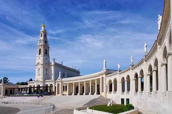 Fatima Private Personalized Half Day Experience from Lisbon - Visiting the Basilica de Nossa Senhora do Rosário de Fátima