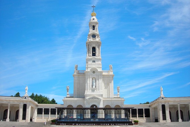 Fátima private tour from Porto in Mercedes car (1 to 4 people) - Experience the Chapel of Apparitions in Fátima