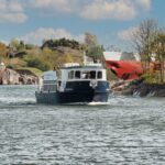 Ferry to Suomenlinna Fortress Island - The Ferry Experience: Comfort and Views