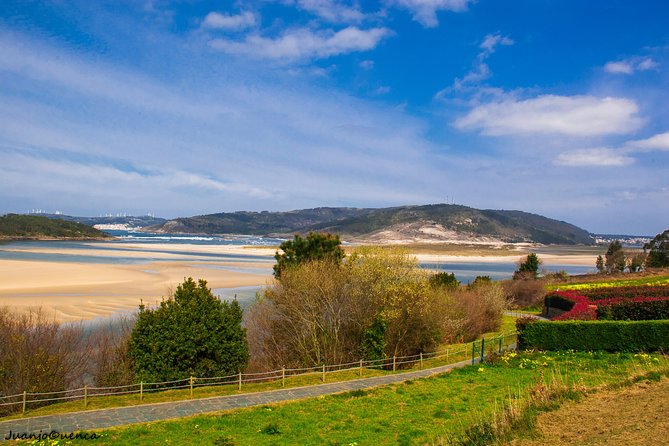 Finisterre & Costa da Morte "Private" day tour from Santiago de Compostela - Discover Galicia’s Most Dramatic Coast at Playa de Laxe