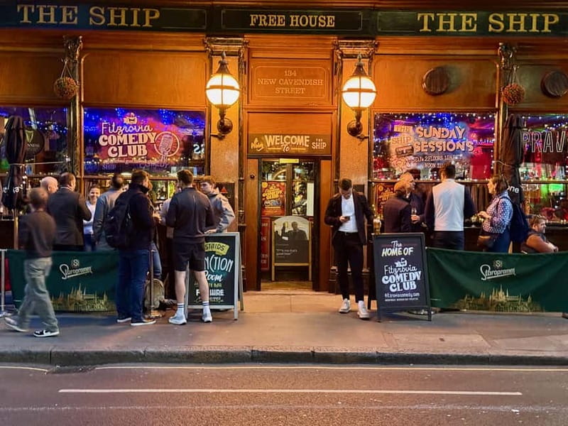Fitzrovia Comedy Club: Guaranteed Entry - The Atmosphere of Central London’s Smallest Comedy Club