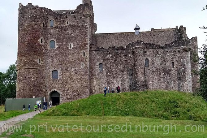 Five Outlander locations , Outlander film locations tour - Doune Castle and Castle Leoch