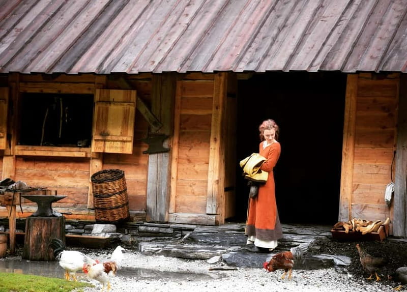 Flåm: Stegastein, Stalheim, and Gudvangen Scenic Coach Tour - Key Points